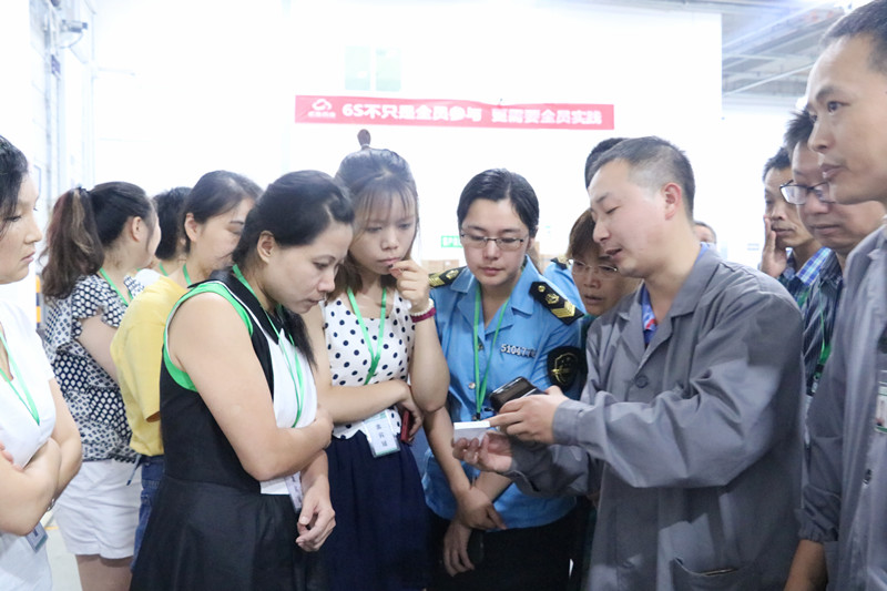 �¶����������͡�ʹ�õ�λ����Լ̸����ѵ����̸���ҩҵ���У�